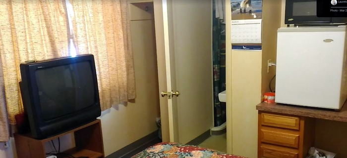 Tour-Inn Motel (Tour-In Motel) - Web Listing (newer photo)